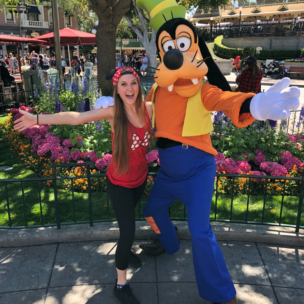 Meet your Posher, Caitlyn